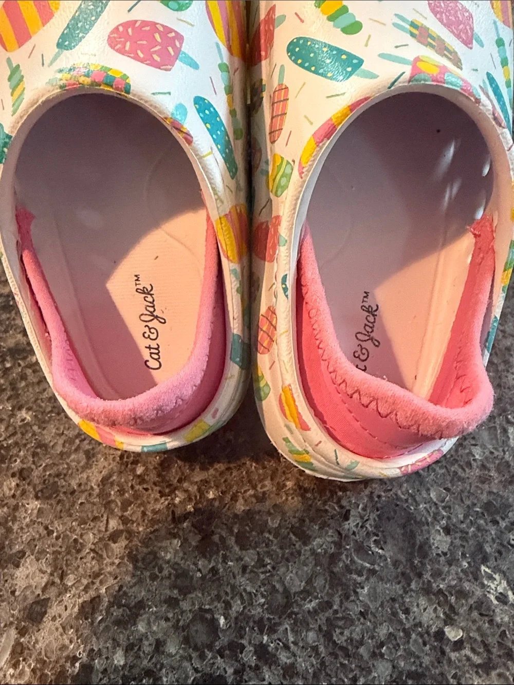 Cat & Jack White Kids Slip-On Clogs with Colorful Popsicle Print toddler 7
